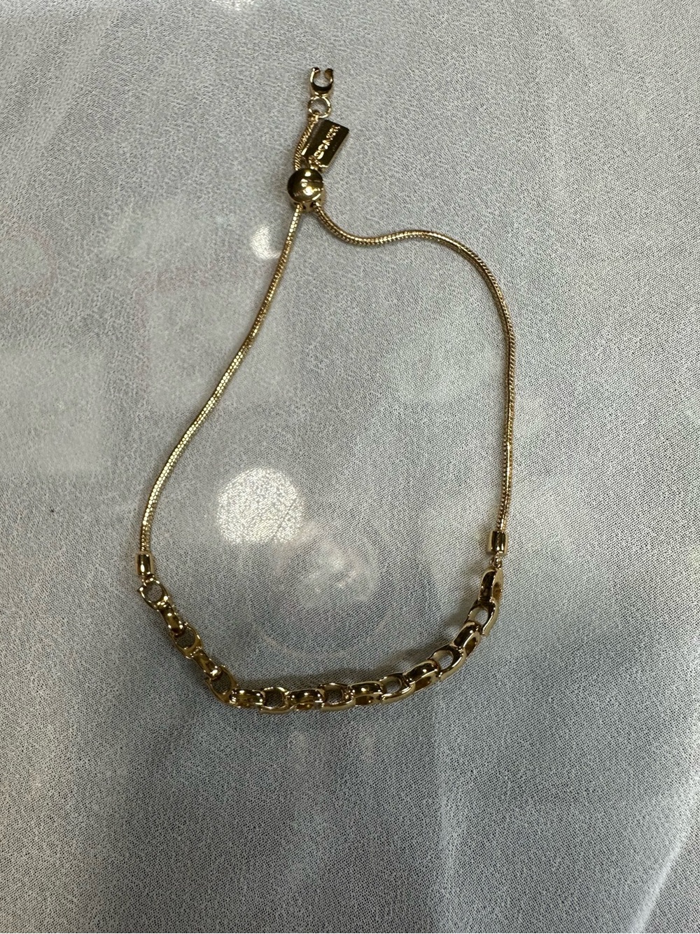 Coach Linked C Small  bracelet. New